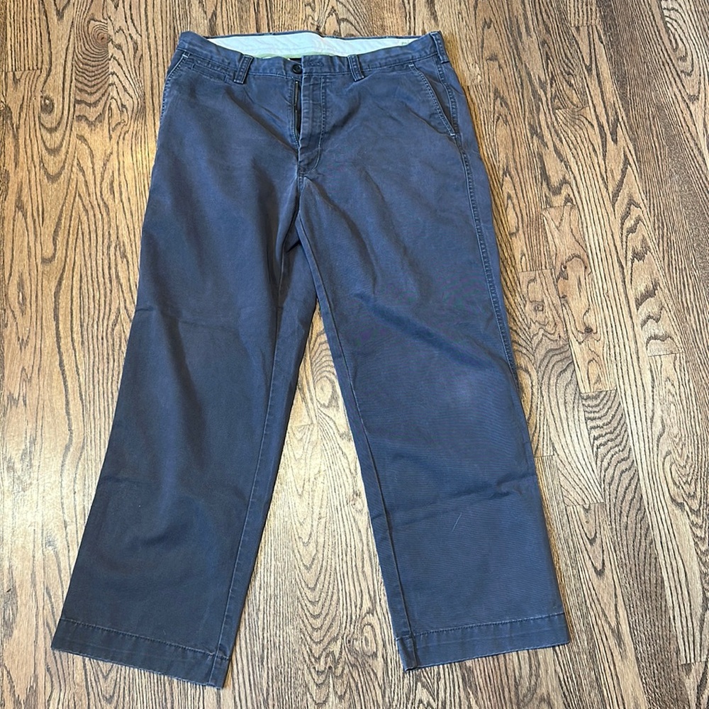 Haggar Life Khaki 36 x 30 relaxed straight leg pants